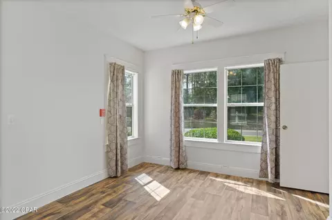 719 5th St, Chipley, FL 32428 photo 4
