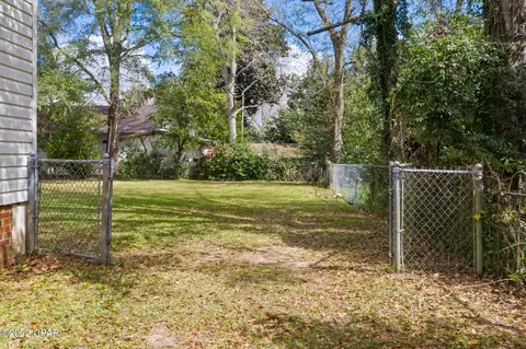 719 5th St, Chipley, FL 32428 photo 23