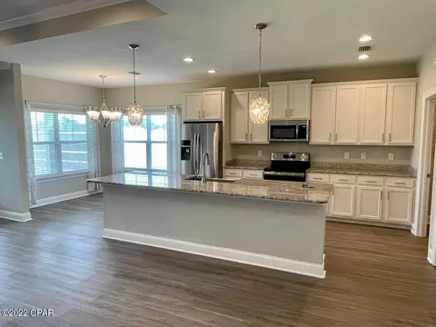 195 Partridge Ln, Freeport, FL 32439 photo 3