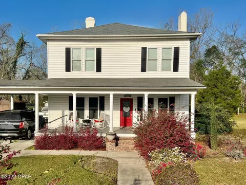634 3rd St, Chipley, FL 32428 photo 1