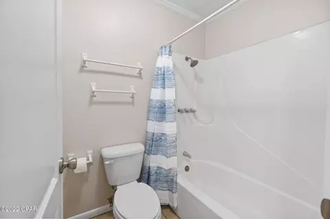 521 2nd St, Chipley, FL 32428 photo 9