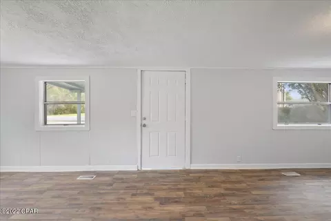 550 Main St, Chipley, FL 32428 photo 3