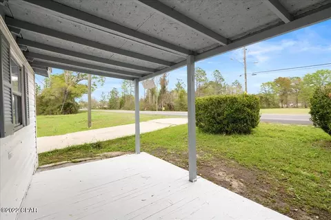 550 Main St, Chipley, FL 32428 photo 2