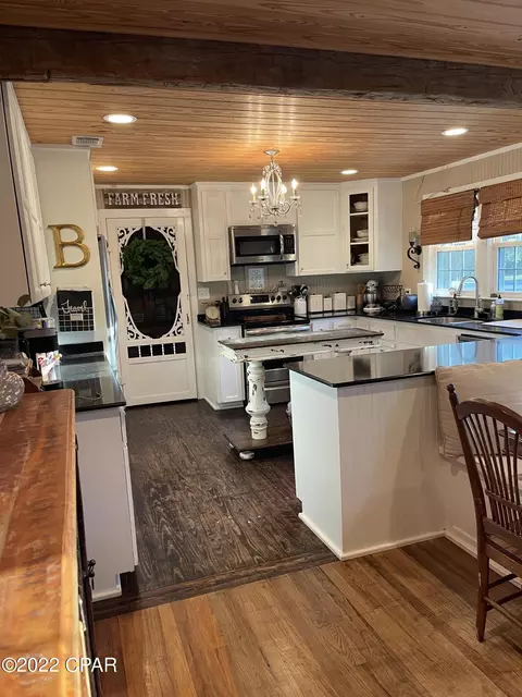 3256 Main St, Cottondale, FL 32431 photo 8