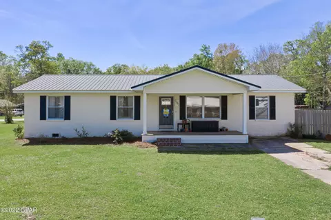 1237 Apple Ave, Chipley, FL 32428 photo 1