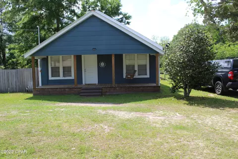 796 Sinclair St, Chipley, FL 32428 photo 1