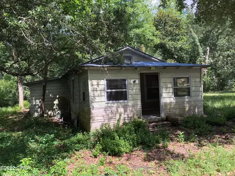 581 7th St, Chipley, FL 32428 photo 1