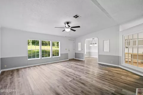 1061 Roland Rd, Chipley, FL 32428 photo 2