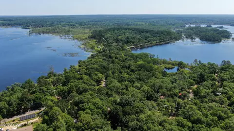 3237 Lakeshore Dr, Chipley, FL 32428 photo 21
