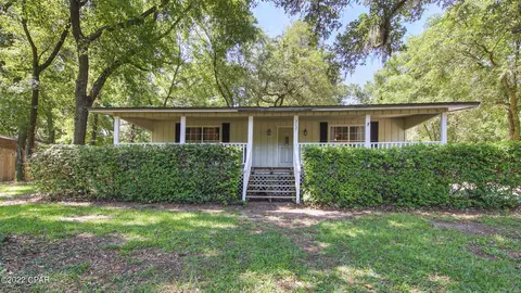 3237 Lakeshore Dr, Chipley, FL 32428 photo 1