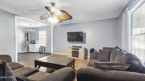 3237 Lakeshore Dr, Chipley, FL 32428 photo 8