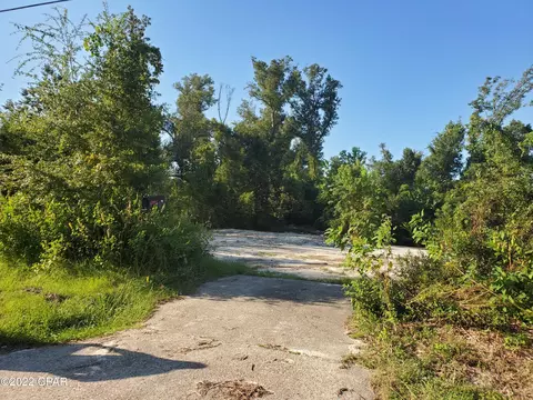 3535 St John St, Panama City, FL 32401