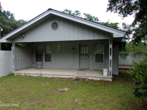 201 Carey Ln, Bonifay, FL 32425