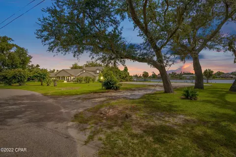 2410 Ashland Dr, Panama City, FL 32405