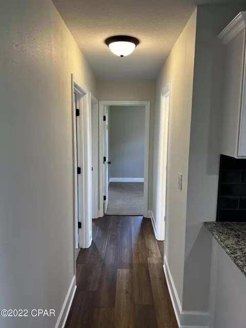 5253 10th St, Malone, FL 32445 photo 6