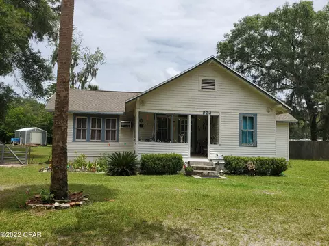 804 W Julia St, Perry, FL 32347 photo 1