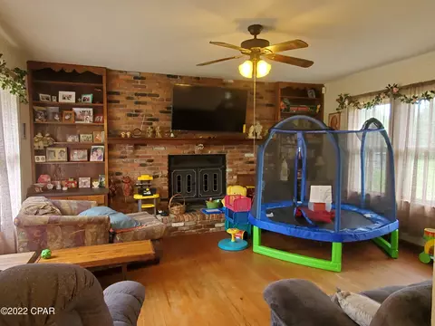 804 W Julia St, Perry, FL 32347 photo 17