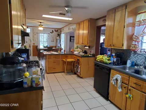 804 W Julia St, Perry, FL 32347 photo 12