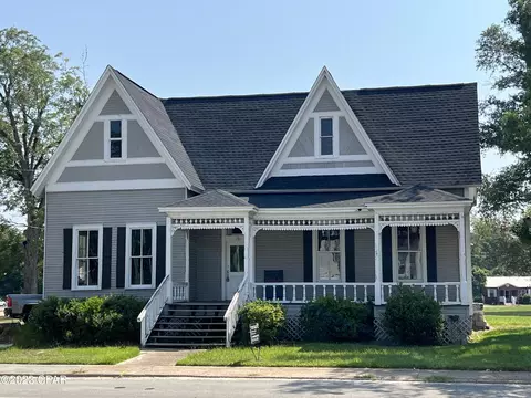 781 Main St, Chipley, FL 32428