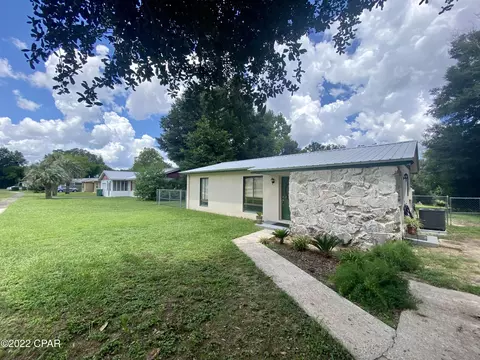 2080 Morven St, Chipley, FL 32428 photo 2