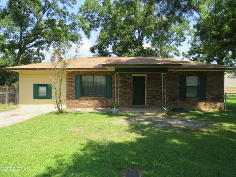 1282 Holley Ave, Chipley, FL 32428 photo 1