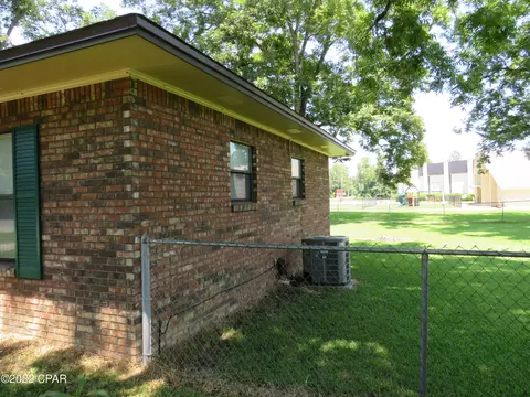 1282 Holley Ave, Chipley, FL 32428 photo 11