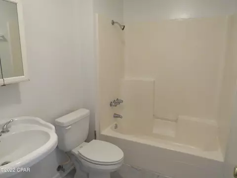 1282 Holley Ave, Chipley, FL 32428 photo 9