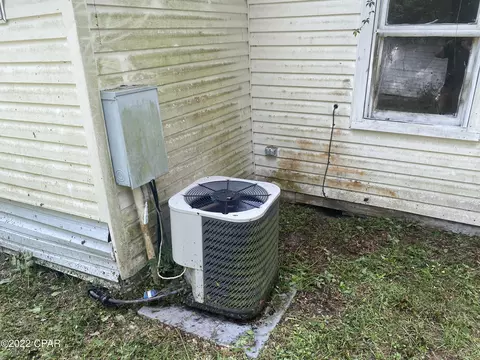 635 Amos St, Crestview, FL 32539 photo 6