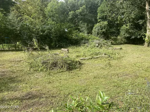 635 Amos St, Crestview, FL 32539 photo 9