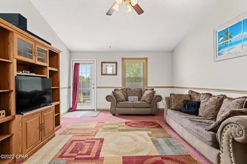 910 E Pine Forest Dr, Lynn Haven, FL 32444 photo 7