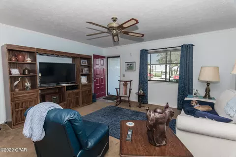 209 E 3rd St, Lynn Haven, FL 32444 photo 5