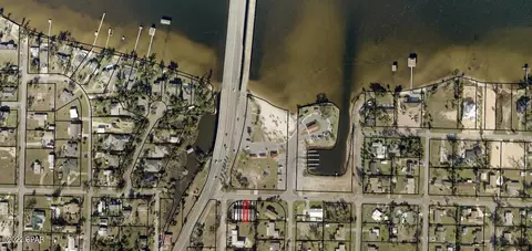 209 E 3rd St, Lynn Haven, FL 32444 photo 31