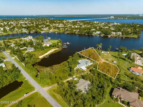 1004 E 8th St, Lynn Haven, FL 32444 photo 1
