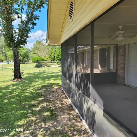 747 Gilbert Dr, Chipley, FL 32428 photo 3
