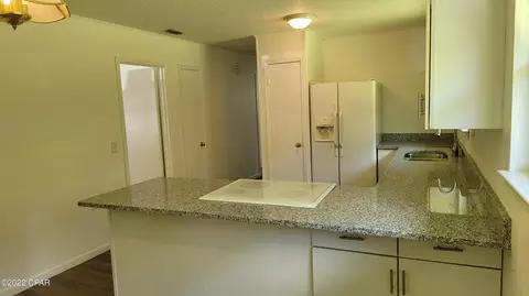 747 Gilbert Dr, Chipley, FL 32428 photo 6
