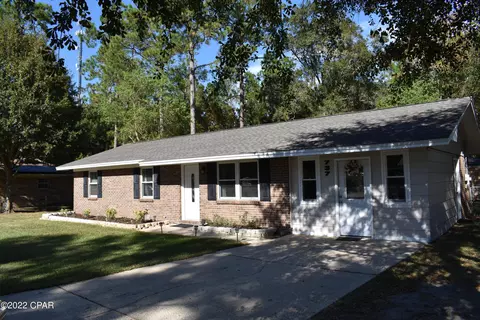 737 Gilbert Dr, Chipley, FL 32428 photo 1