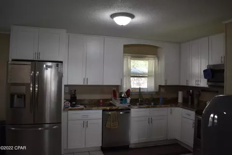737 Gilbert Dr, Chipley, FL 32428 photo 7