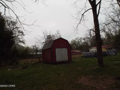 501 2nd St, Chipley, FL 32428 photo 11