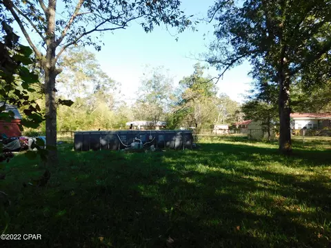 501 2nd St, Chipley, FL 32428 photo 4