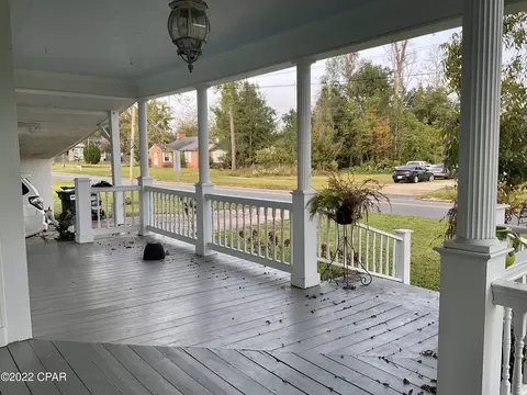 736 5th St, Chipley, FL 32428 photo 6