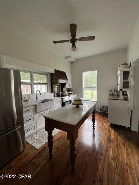 736 5th St, Chipley, FL 32428 photo 19