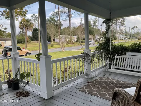 736 5th St, Chipley, FL 32428 photo 5