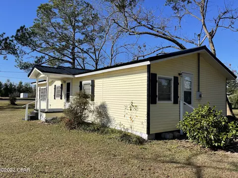 5162 4th Ave, Malone, FL 32445 photo 6