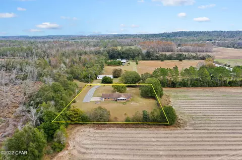 1714 Lyons Ln, Chipley, FL 32428 photo 2