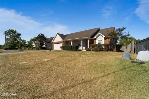 3874 Bricknell Ave, Chipley, FL 32428 photo 2
