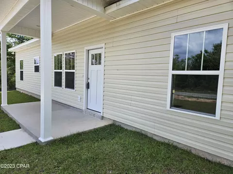 3997 Linwood Dr, Chipley, FL 32428