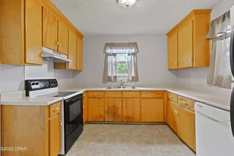1246 Johnson Ave, Chipley, FL 32428 photo 7