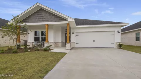 2625 Outlaws Way, Panama City, FL 32405