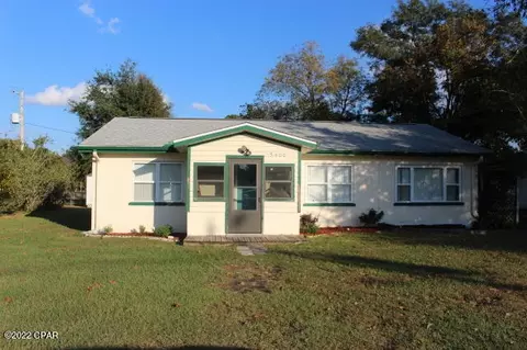 5488 9th St, Malone, FL 32445