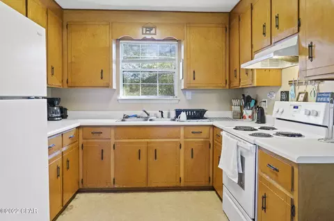 1047 Donnell Rd, Chipley, FL 32428 photo 3